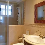 Superbright Close To Beaches & Metro Apartment *